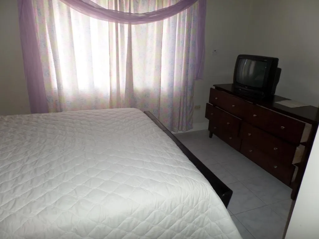 The Royal Kensington Villa 4 Montego Bay 0*,